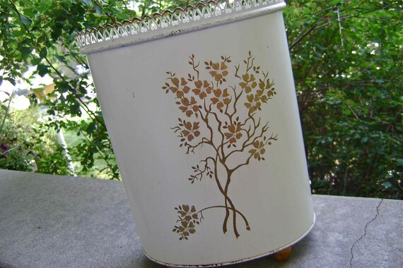 ransburg tin wastebasket shabby chic ransburg tin wastebasket shabby chic