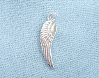 Sterling silver Wing pendant (25x7mm)
