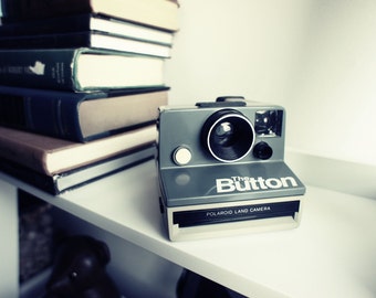Polaroid Camera The Button SX-70 - Film Tested Working
