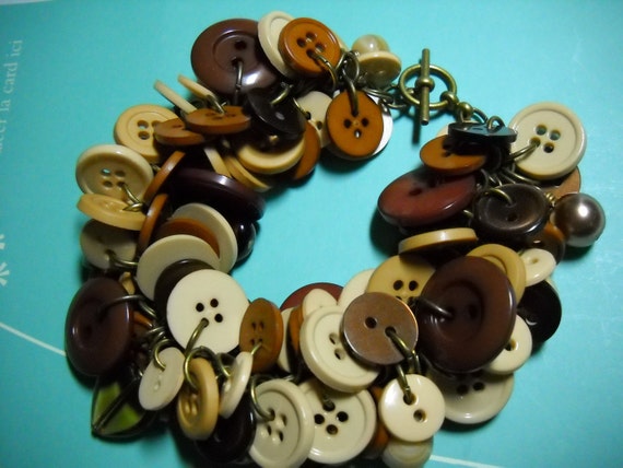 Vintage Style Button Bracelet