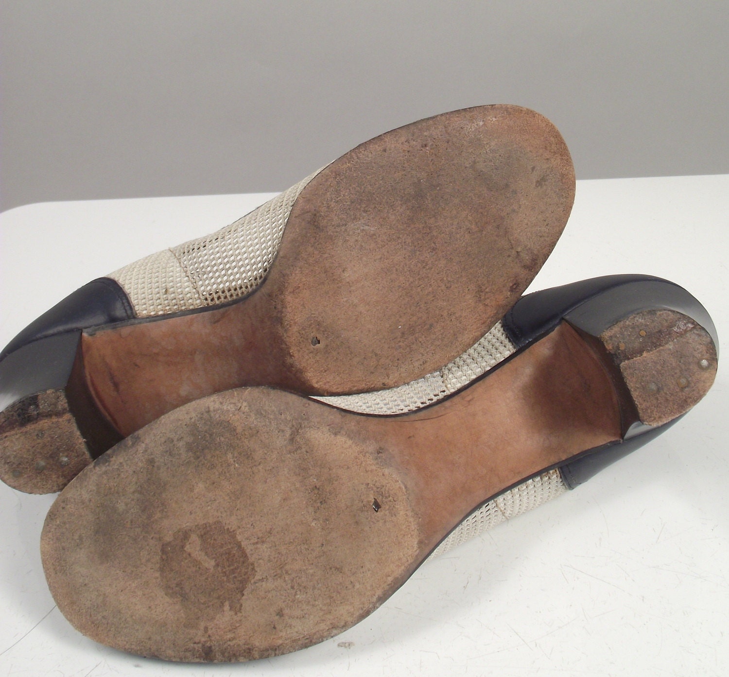 1940s Spectator Shoes / 40s Peep Toe Heels / Two Tone / Size 9