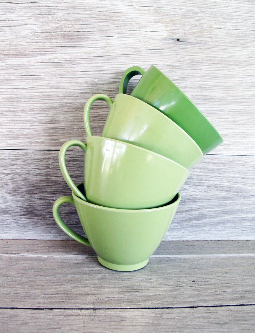 Vintage Melamine Cups Set of 4 Green Coffee/Tea Cups by LetterKay
