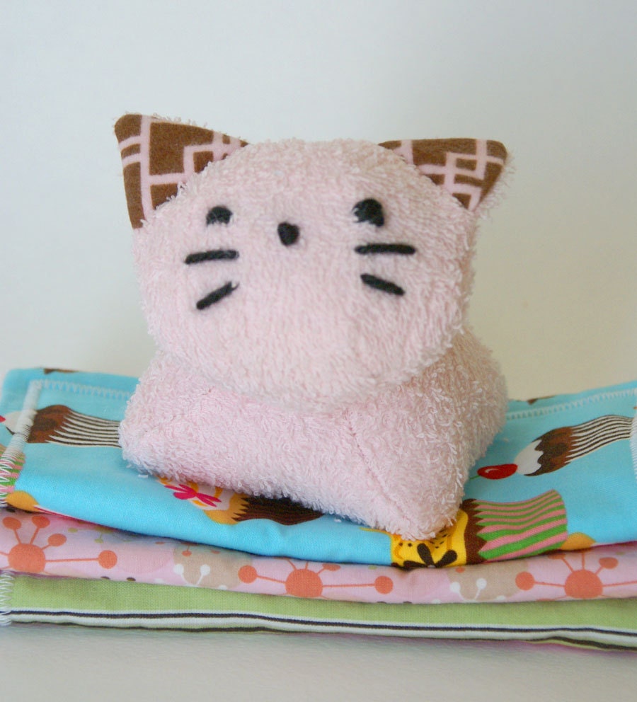 Bath Set no. 2 Kitty Cat Sponge Stuffed Toy and by angiebabygifts