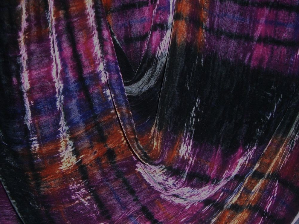 RemnantSilk and Rayon Velvet Tie Dye Red7/8 Yard