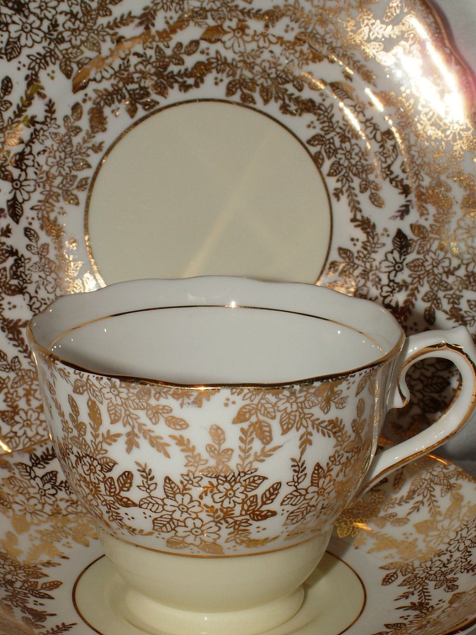 Vintage Colclough Bone China Tea Trio Cup Saucer Plate Vintage Colclough Bone China Tea Trio Cup Saucer Plate