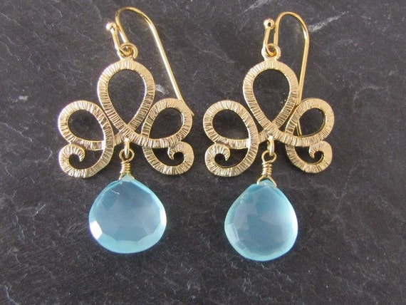 Arabic earrings in gold