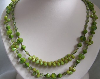 Chartruse necklace & earrings set