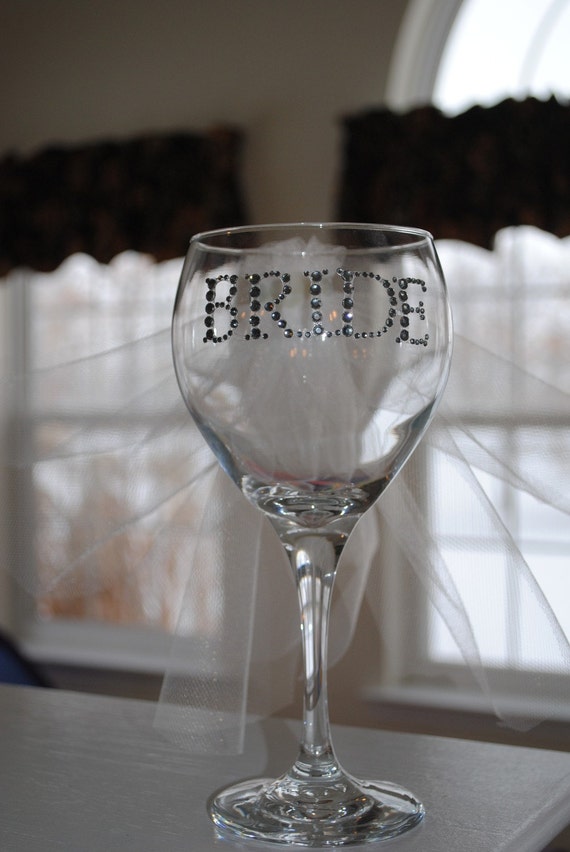 Bride Veil Wine Glass