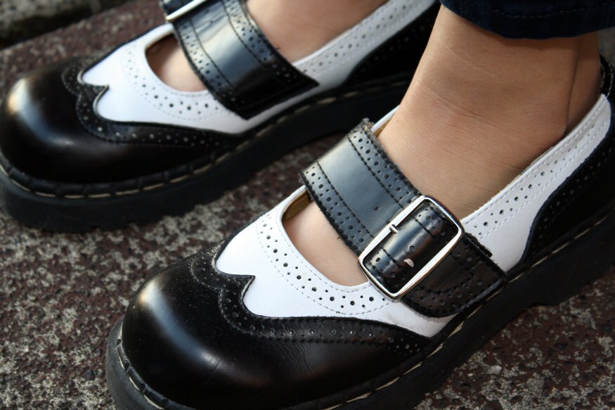 black and white mary jane shoes