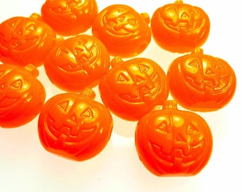 20 Halloween beads, Jack-O-Lanterns orange pumpkins