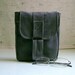 Hip bag for men, in olive green cotton canvas. Practical and trendy.