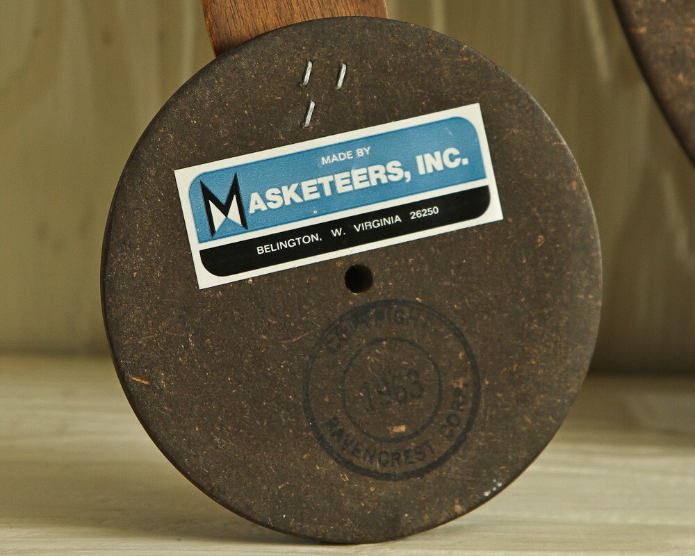 Large vintage bicycle wall clock made by Masketeers 1963