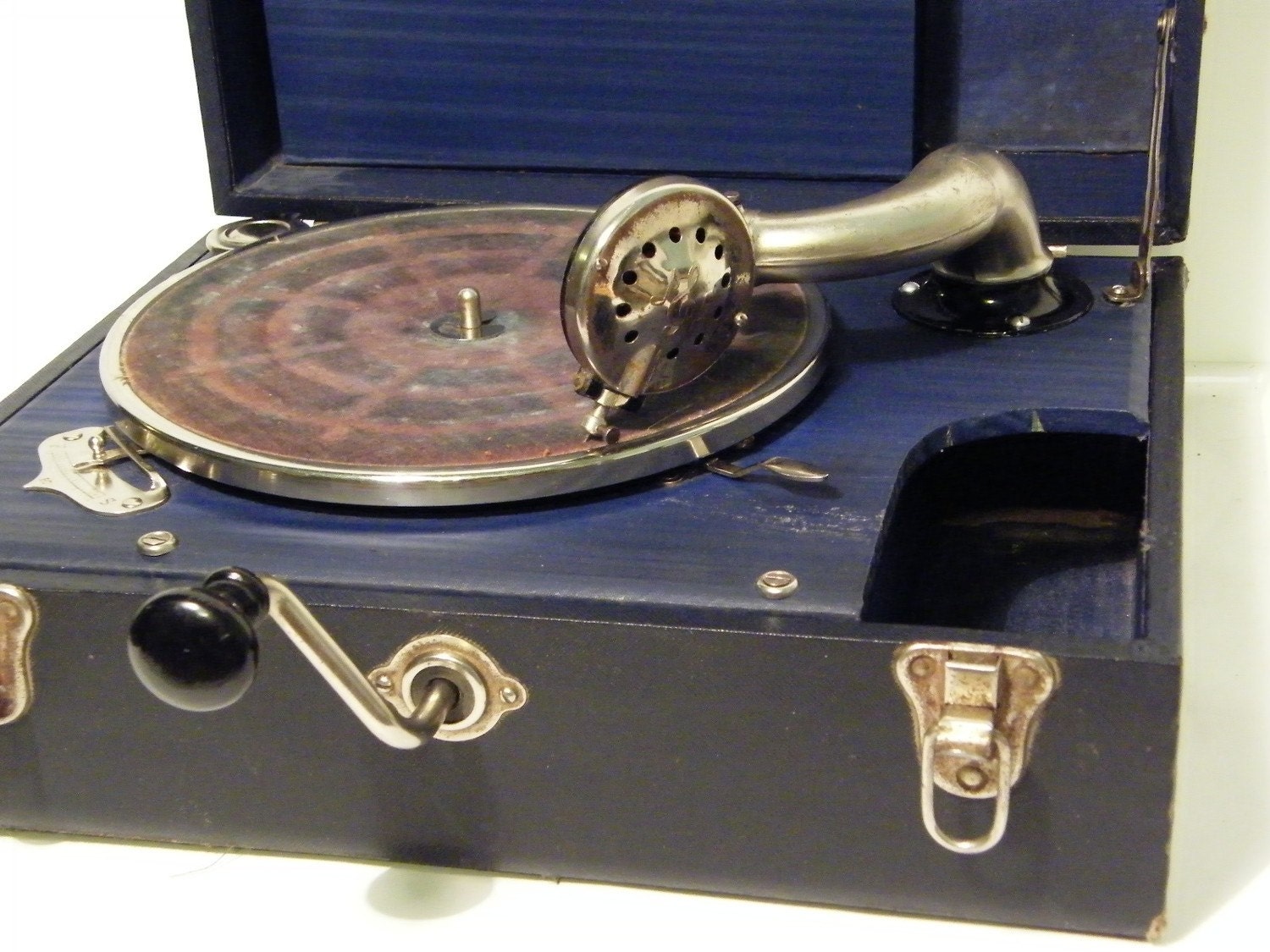 Hand Crank Record Player small portable suitcase