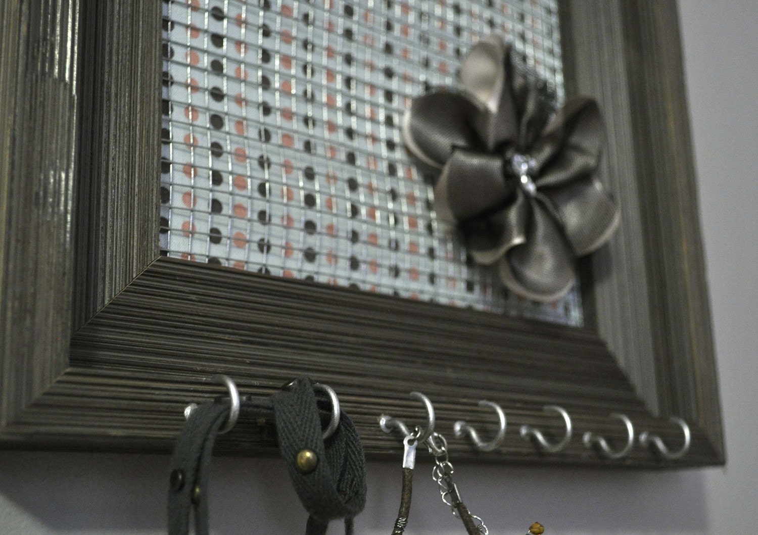 Pitter Patter Jewelry Holder 8 x 10