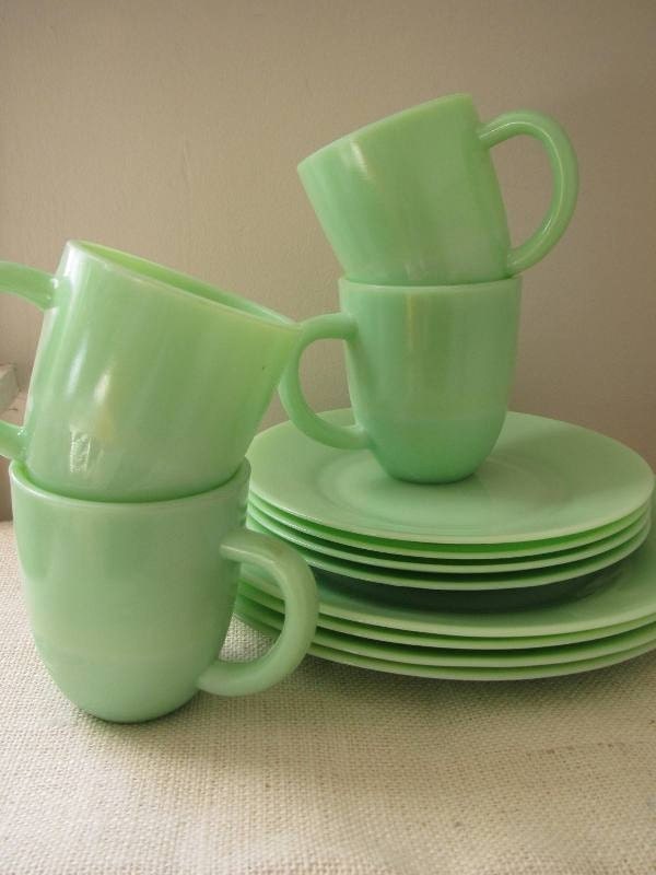 vintage 12 piece jadeite dish set four place settings vintage 12 piece jadeite dish set four place settings
