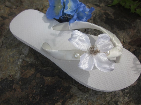 Flip Flop/Wedges and Sandals for BrideBridesmaids.Beach