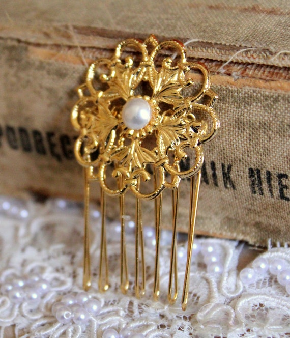 Petite Bridal hair comb Victorian shabby chic vintage by iloniti