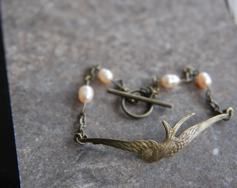 Swallow bracelet with pearls-bird-sparrow