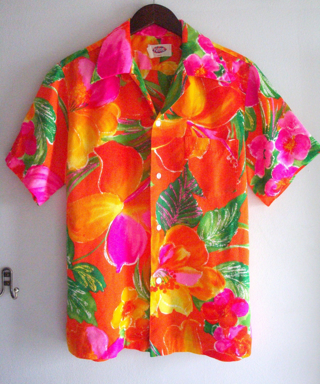 60s 70s Bright Neon Flower Hawaiian Shirt Medium by theVINTAGEgene