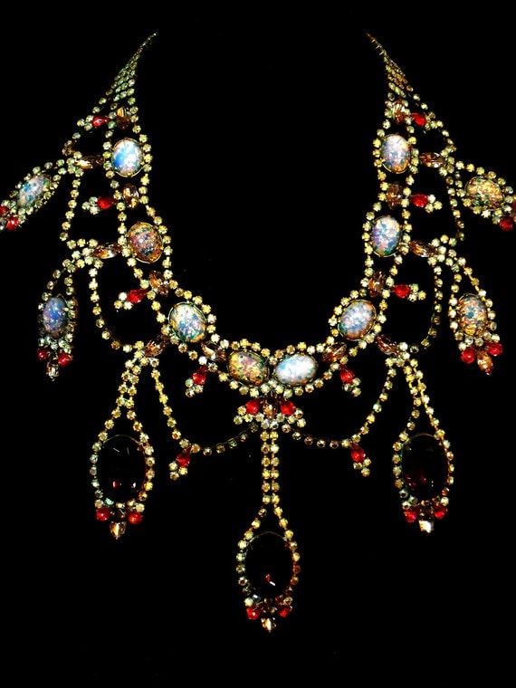 Items similar to Vintage Czechoslovakian Rhinestone Necklace on Etsy