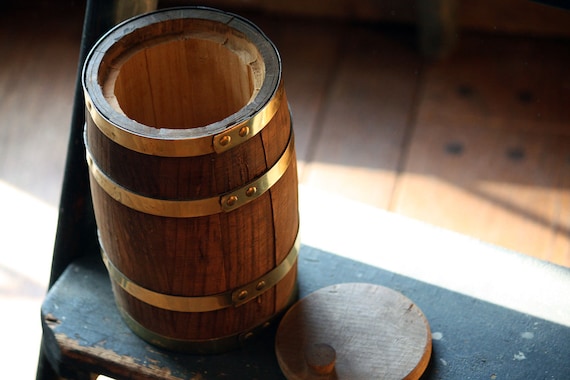 Vintage Wooden Storage Barrel Humidor Pipe Cigar