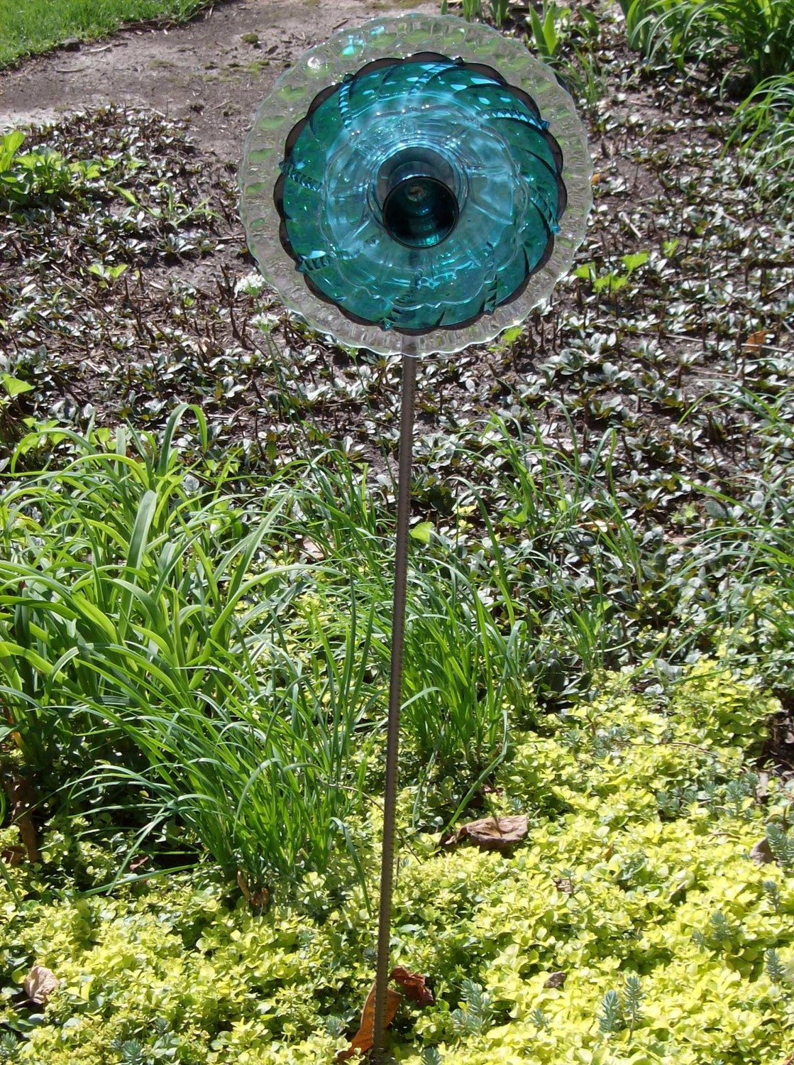 Glass Flower Art Yard and Garden Ornament CHERYL