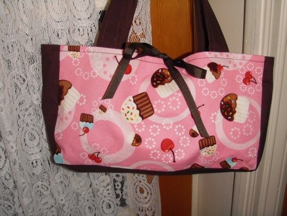 Cupcake Surprise In Pink Purse For Girls Or Ladies
