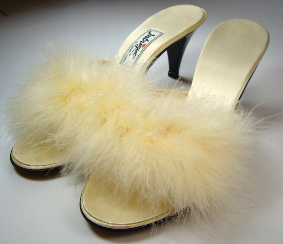 Vintage Daniel Green Off White Marabou Mule Slippers by