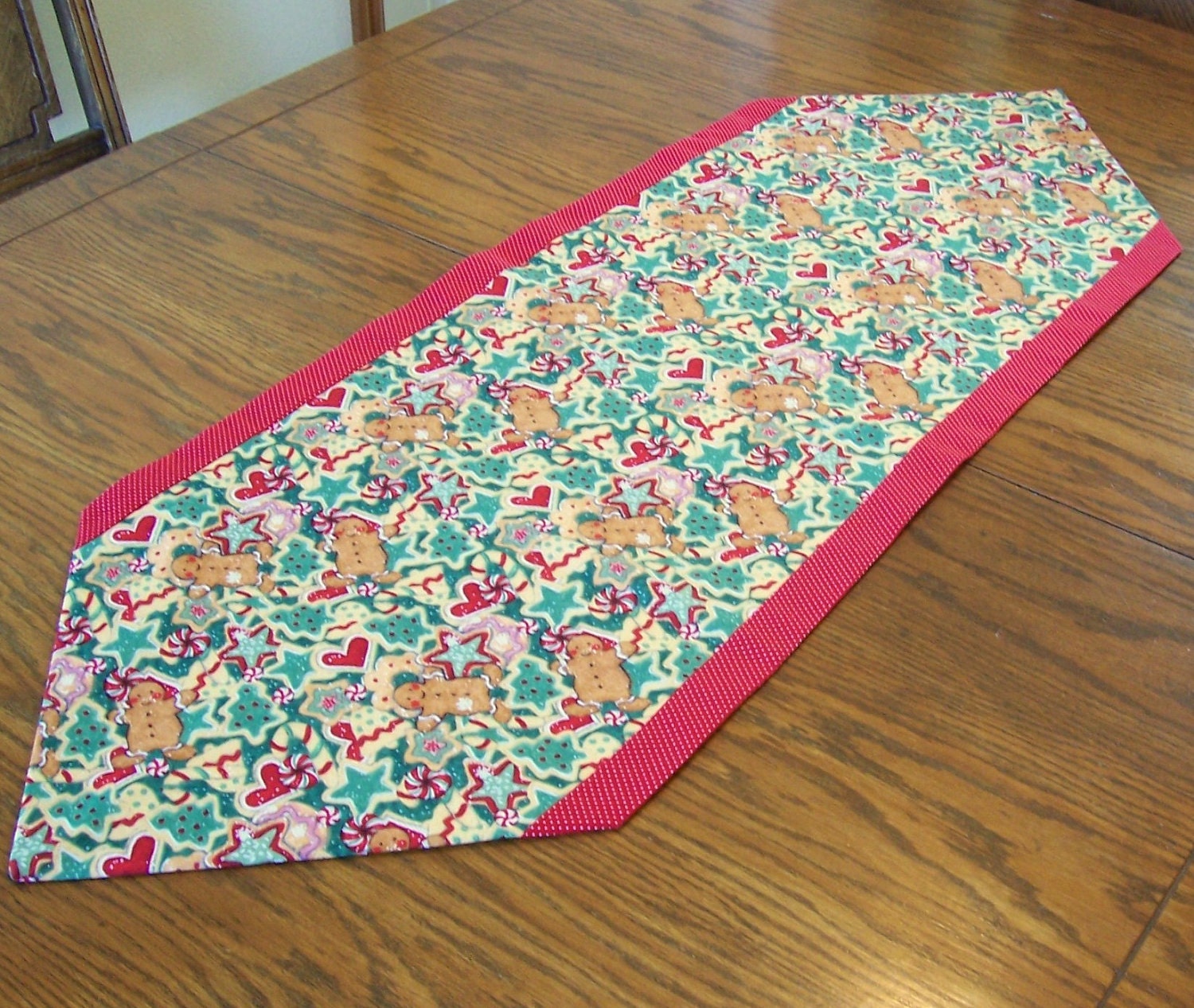 christmas table runner with gingerbread men by christmas table runner with gingerbread men by