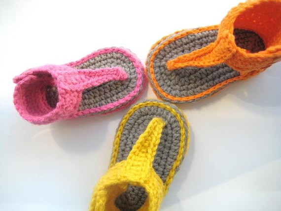 Crochet Pattern for Baby Sandals or Booties  - Pdf Pattern - Gladiator Sandals-INSTANT DOWNLOAD