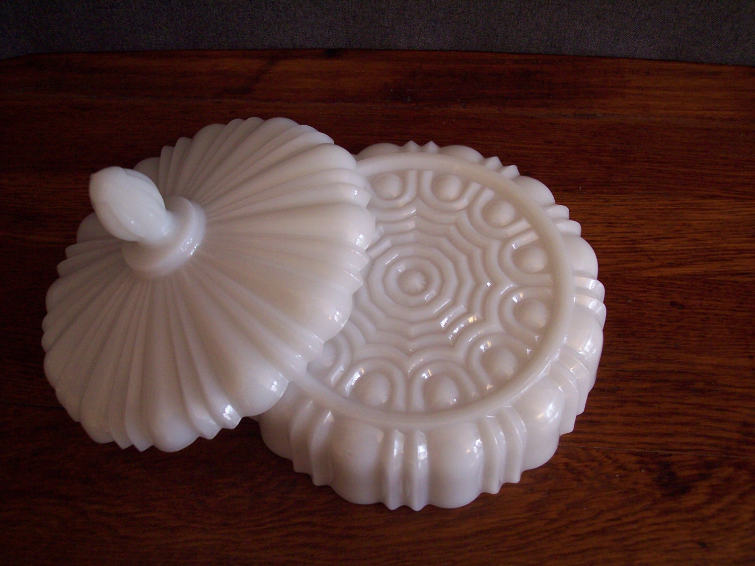 Milk Glass Covered Round Candy Dish by SherwoodVintage on Etsy