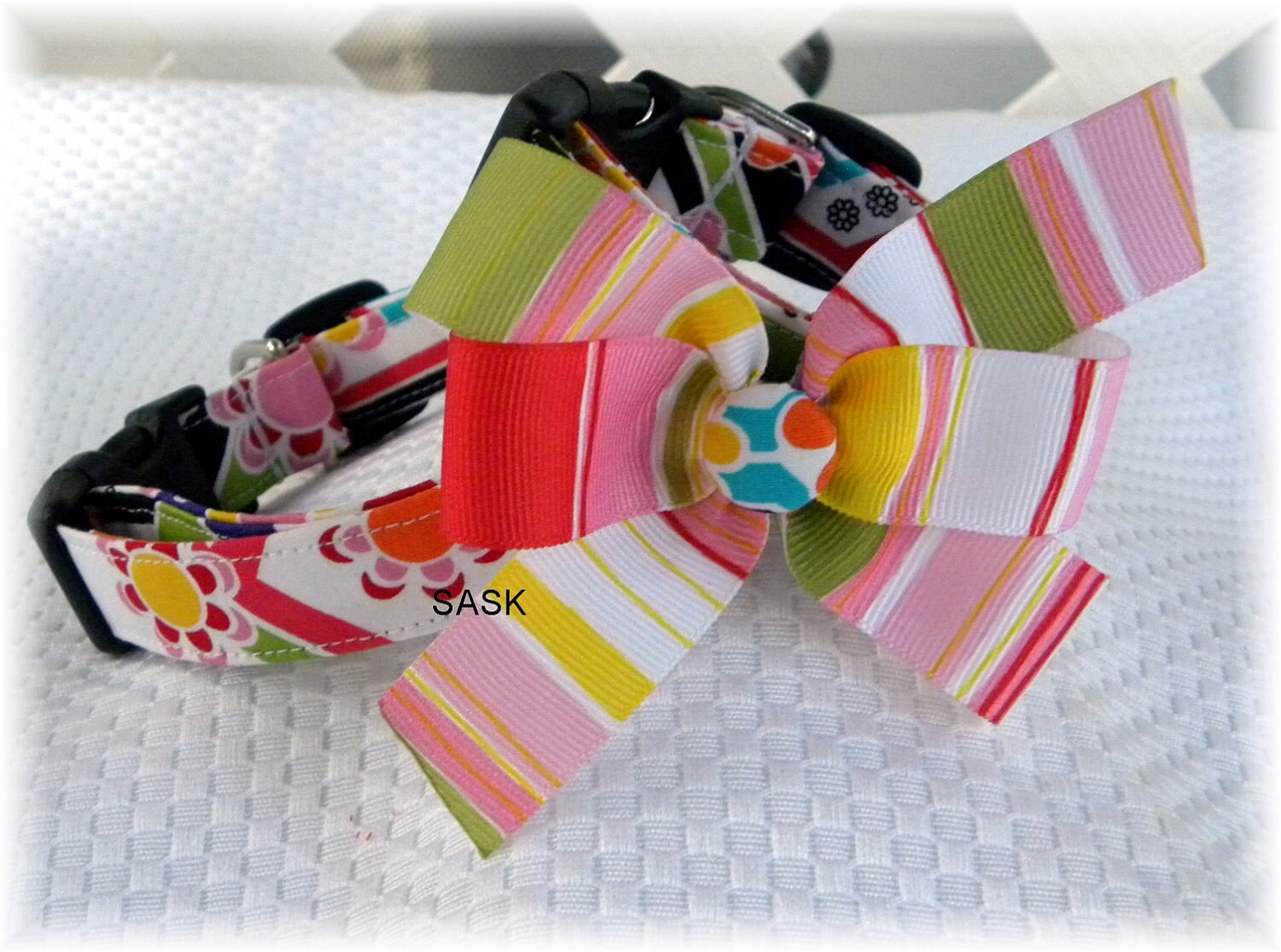 Dog Collar Flower Power Garden White Pink Red Yellow w BOW