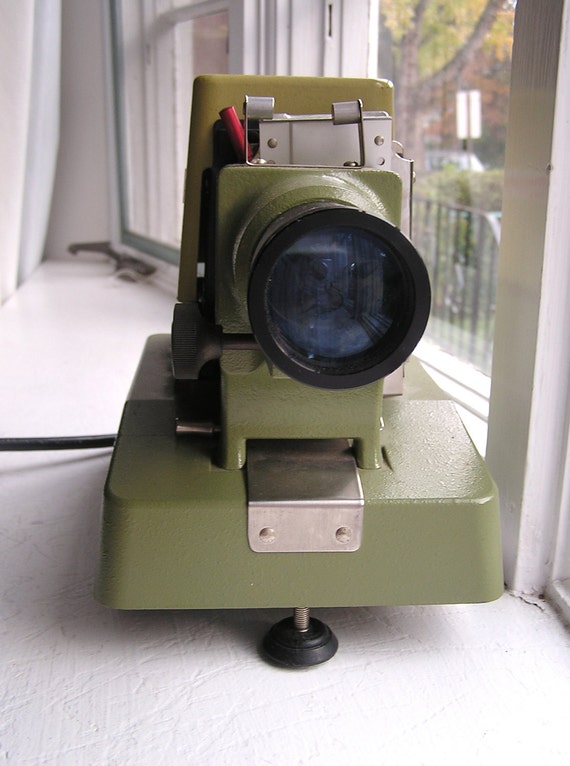 Vintage Film Strip Projector Standard 750 RR2 by smilehood