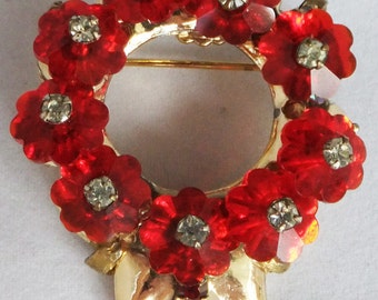 Vintage jewelry brooch red crystal and clear rhinestone brooch on gold tone brooch 60s
