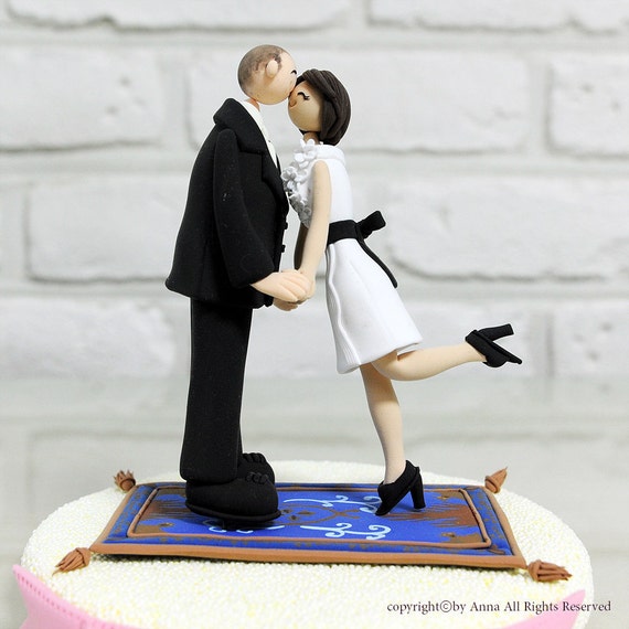 Items Similar To Kissing Couple Custom Wedding Cake Topper Decoration T Keepsake E On Etsy 