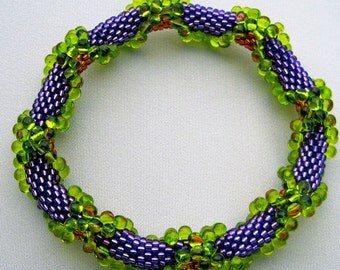 Bead Crochet Pattern: Crisscrossing Drops