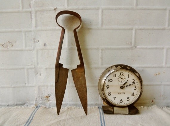 Vintage Farm Sheep Shears Clippers
