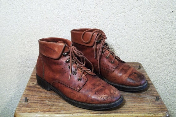 Vintage Tan Leather Hiking Boots. Size 8 38.5 by LaPouleNoire