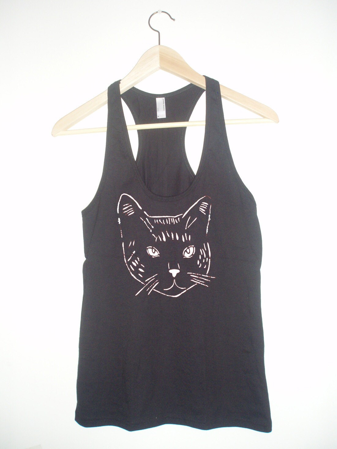 Black tank top with an original cat print. Size L