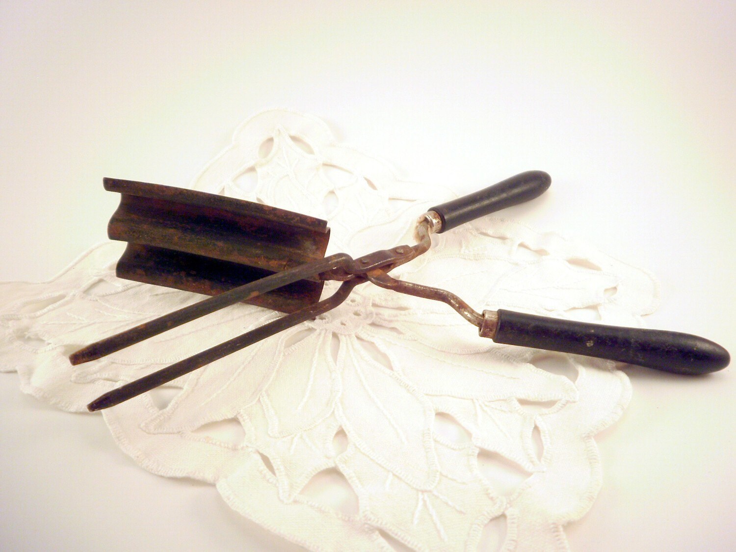 Vintage Hair Crimper Iron from the 1920s