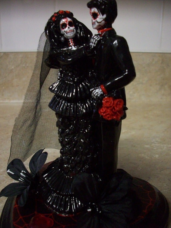 SALE ... Day of dead bride and groom wedding cake topper Black