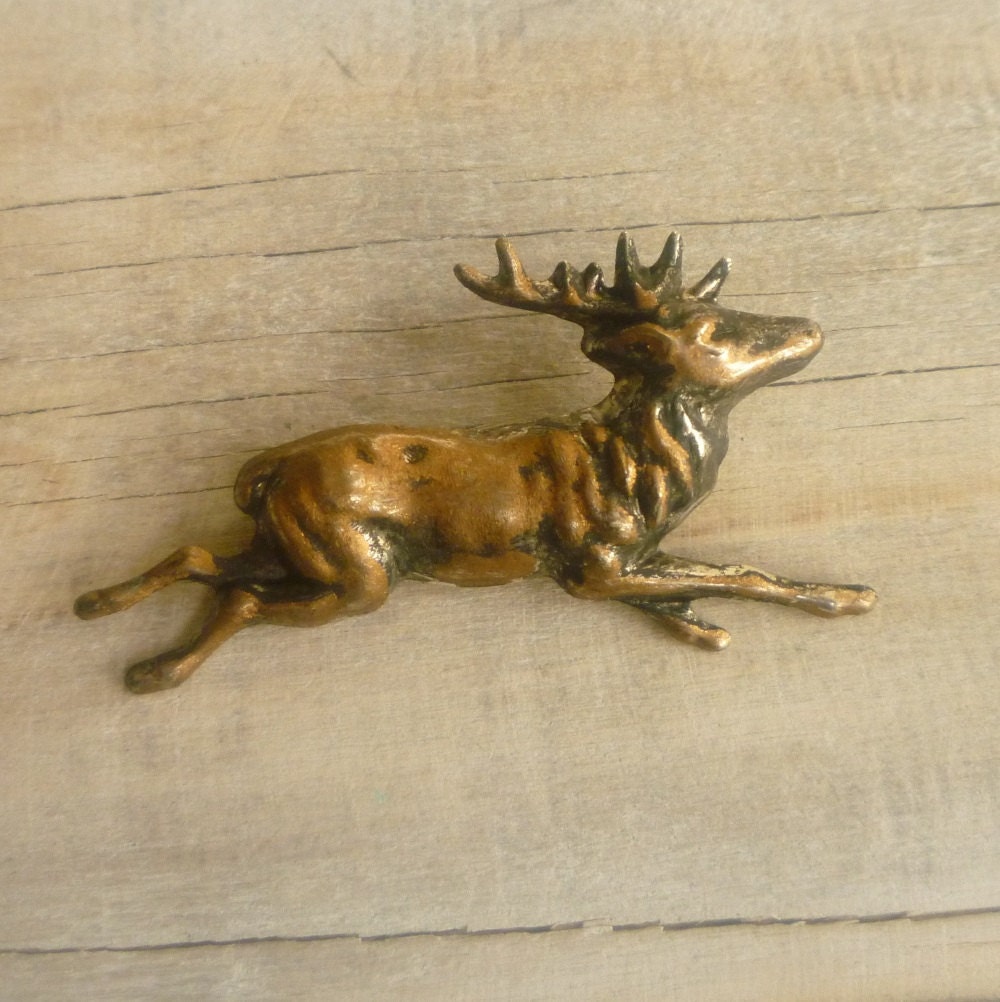 Stag Brooch Antique Gold Black Vintage Scottish Deer
