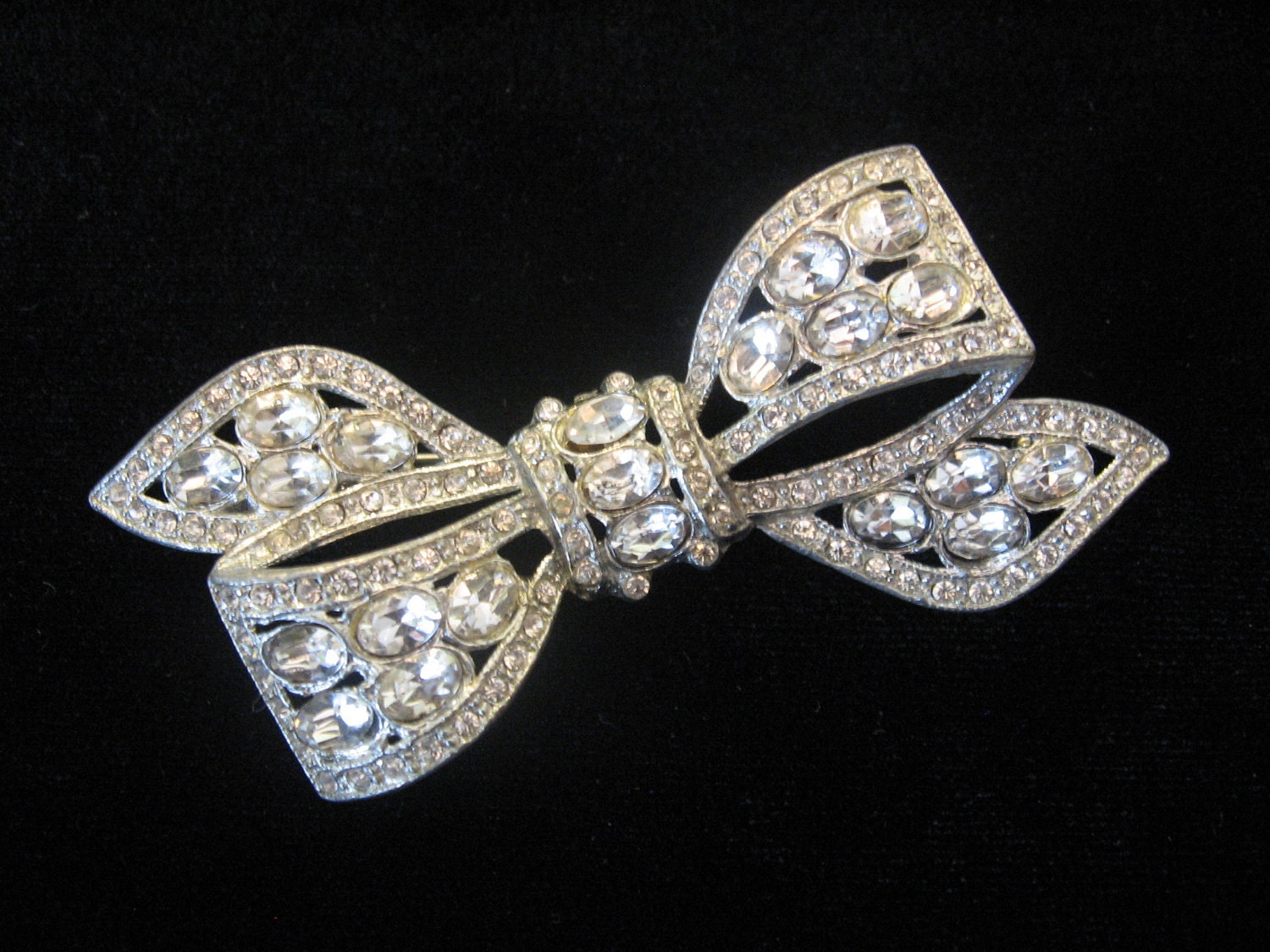 Vintage Clear Rhinestone Brooch Bow shape by jwvintagejewelry