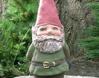 Willard 14" Hedgerow Garden Gnome (Green) Item R82G