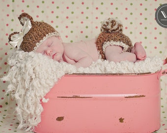 Newborn Bear Hat and Diaper Cover in Chocolate Brown