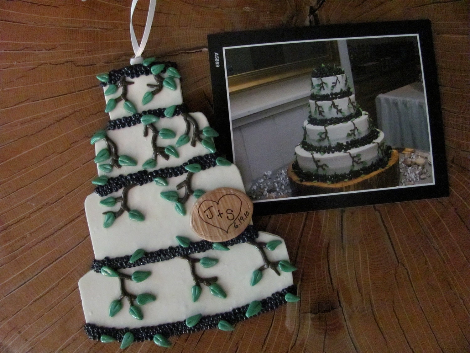 Custom Wedding Cake Ornament 