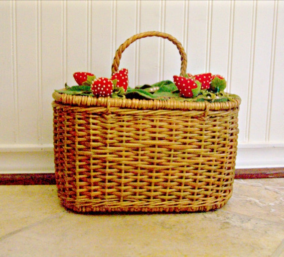 Vintage Wicker Woven Purse With Felt and Velvet Strawberries