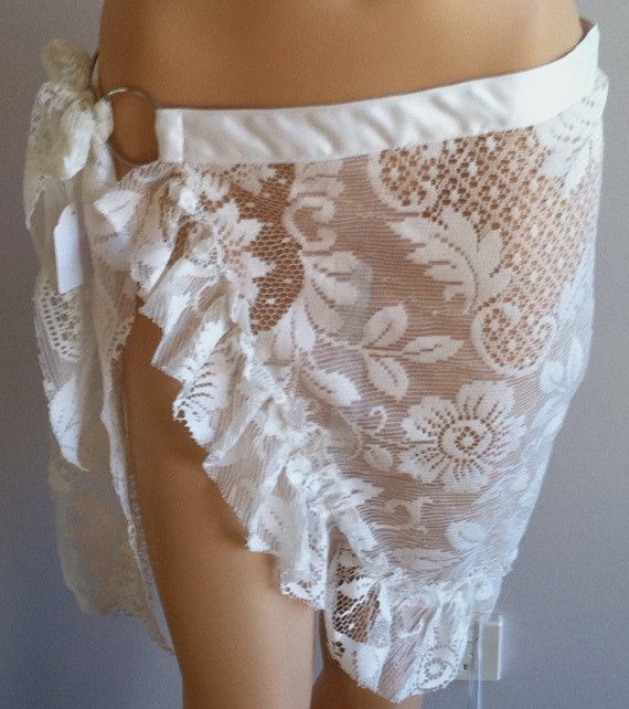 FLIRTY SKIRT in white lace 16 by kazuritribe on Etsy