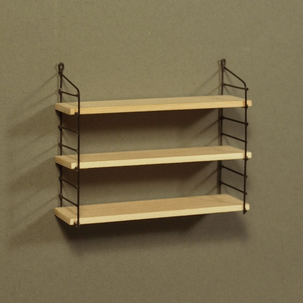 STRINGstyle wall shelf