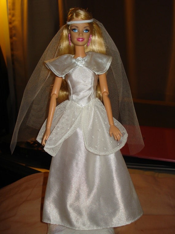 SALE Barbie wedding dress with fluffy peplum veil shoes